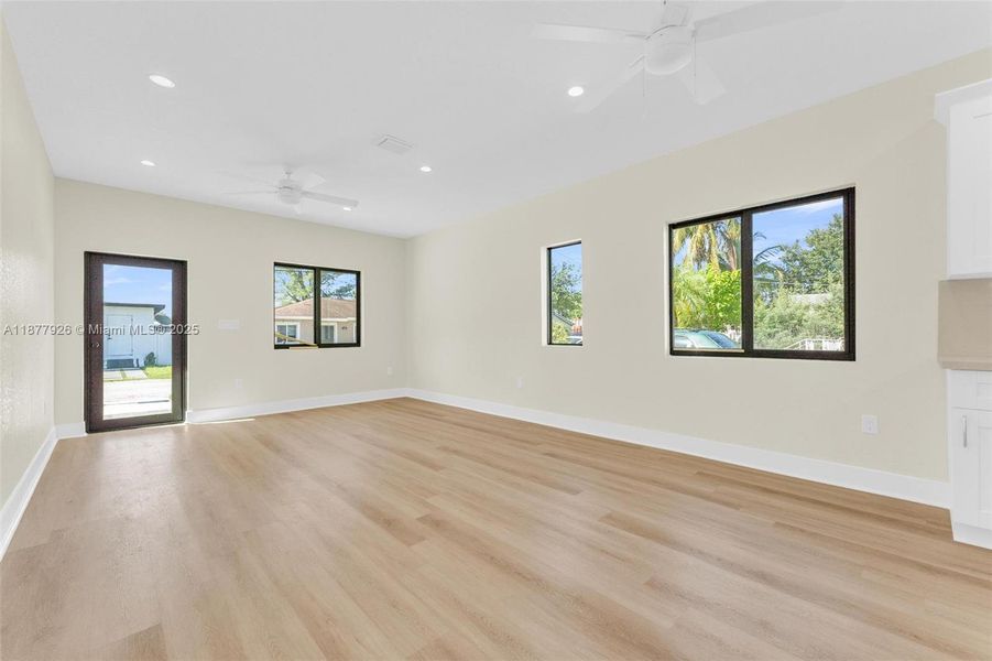 Spacious, unfurnished interior of a new home in , Miami (Image 13).