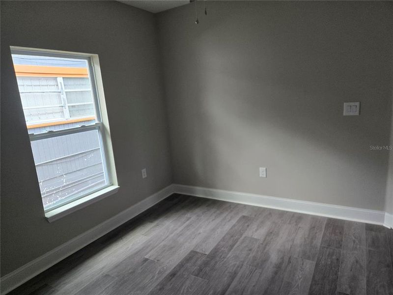 Spacious, unfurnished interior of a new home in , Tampa (Image 12).