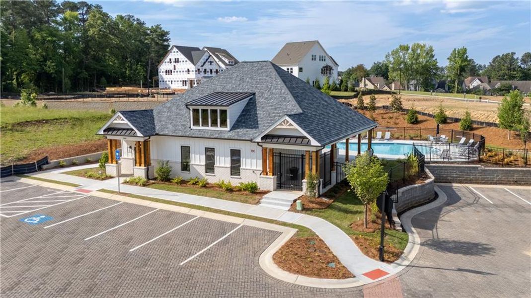 Community amenities in The Village at Sandy Plains, Marietta (Image 32).