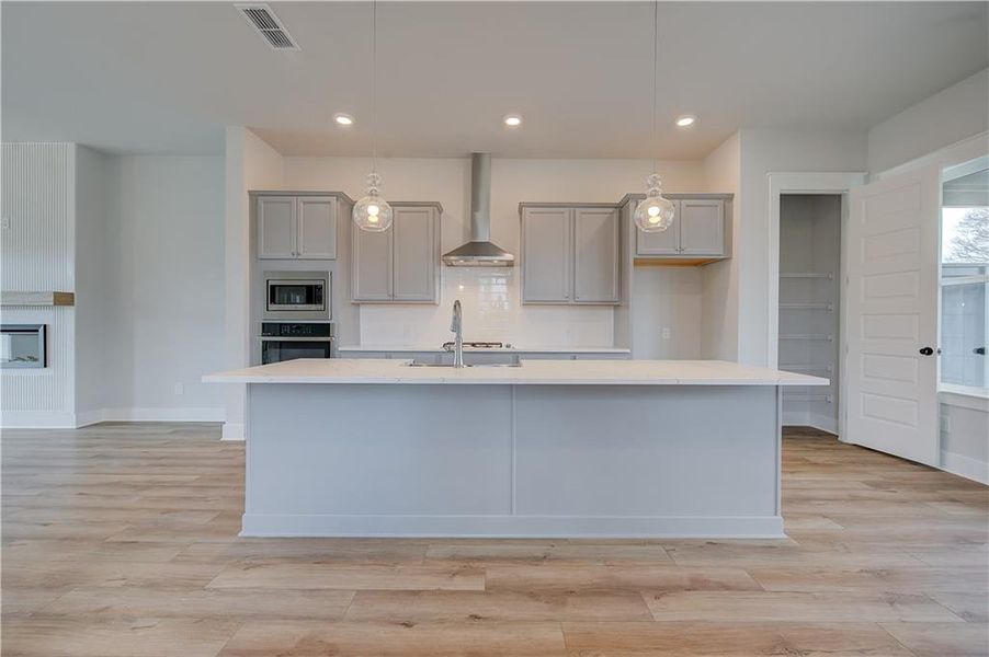 Furnished interior view inside a new home in Barrett Pointe, Kennesaw (Image 11). Furnished interior view inside a new home in Barrett Pointe, Kennesaw (Image 11).