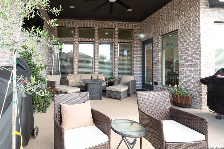 Exterior details and patio area of a home in Meadows of Mill Creek, Seguin (Image 3).