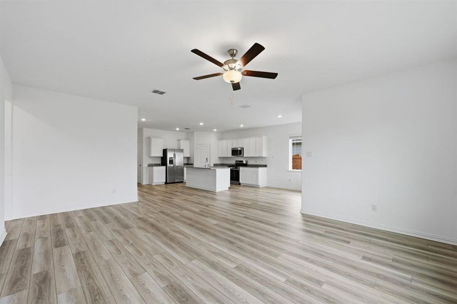 2307 Buffalo Bayou Way ~ Ready Now