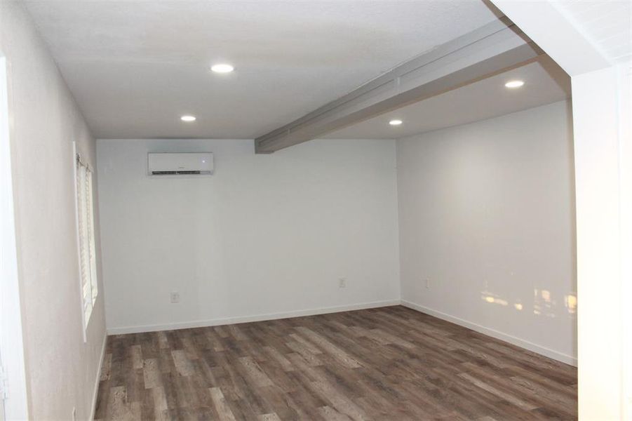 Spacious, unfurnished interior of a new home in , Brownwood (Image 19).