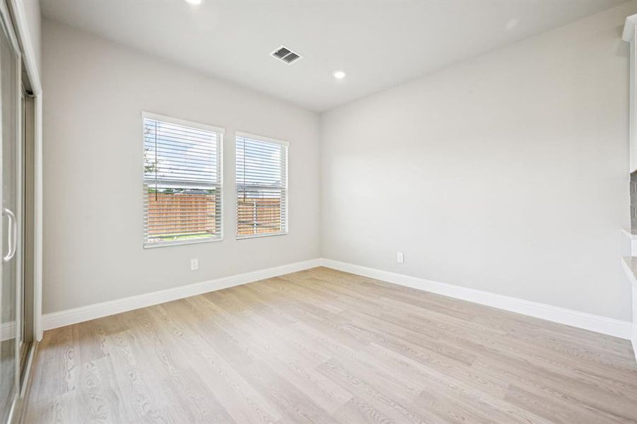 Spacious, unfurnished interior of a new home in Eastridge - Signature Series, McKinney (Image 27). Spacious, unfurnished interior of a new home in Eastridge - Signature Series, McKinney (Image 27).