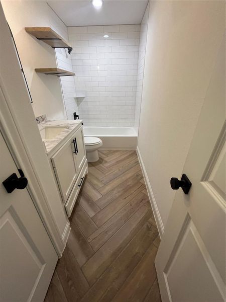 Spacious, unfurnished interior of a new home in , Conroe (Image 10). Spacious, unfurnished interior of a new home in , Conroe (Image 10).