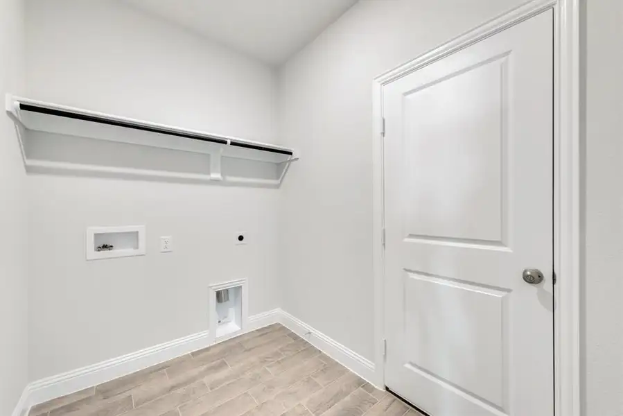 Spacious, unfurnished interior of a new home in Sicily, Princeton (Image 20). Spacious, unfurnished interior of a new home in Sicily, Princeton (Image 20).