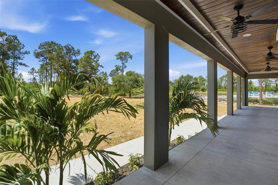 Exterior details and patio area of a home in , Labelle (Image 20).