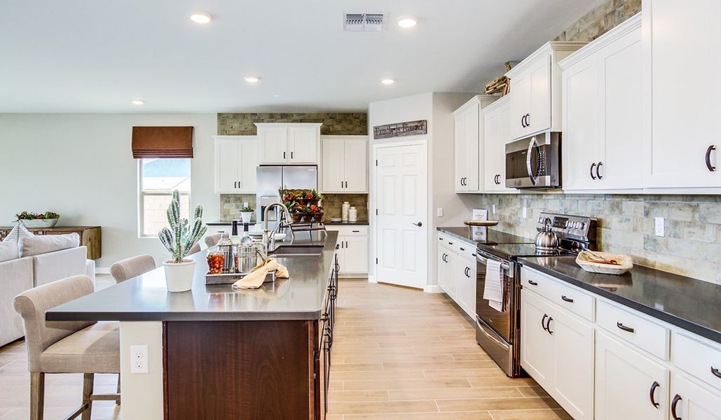 Furnished interior view inside a new home in Sycamore Vista, Vail (Image 11).