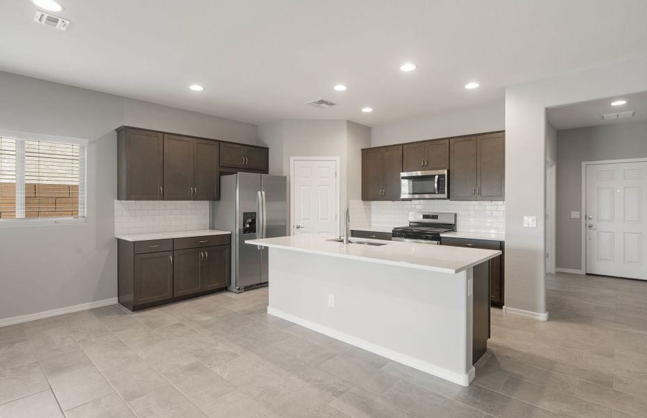Furnished interior view inside a new home in El Cidro, Goodyear (Image 11).