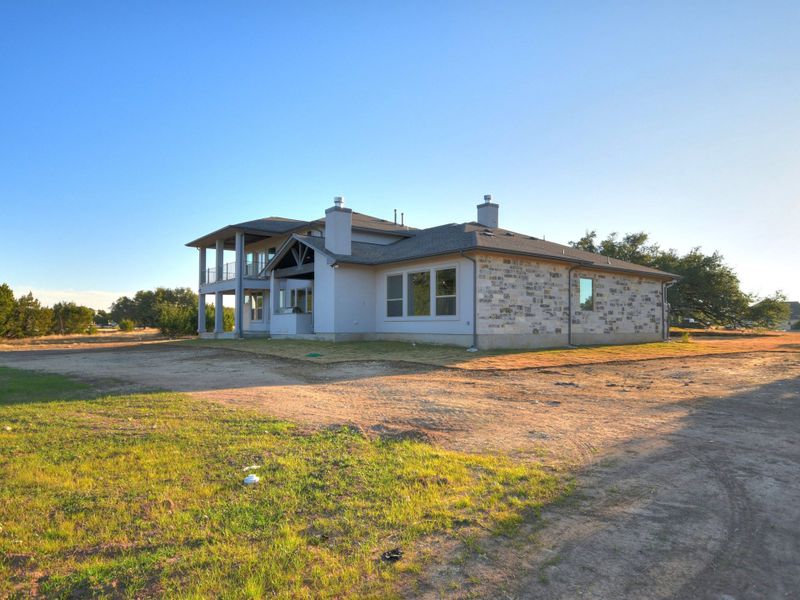 Representative exterior details of a home built from the Santa Barbara II by Giddens Homes in Scofield Farms Estates, Georgetown (Image 40).