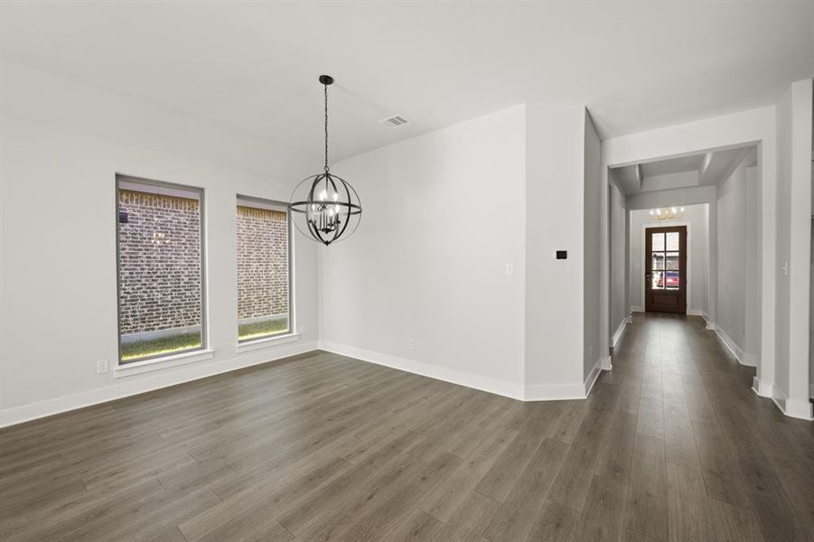 Spacious, unfurnished interior of a new home in The Retreat, Waxahachie (Image 16). Spacious, unfurnished interior of a new home in The Retreat, Waxahachie (Image 16).