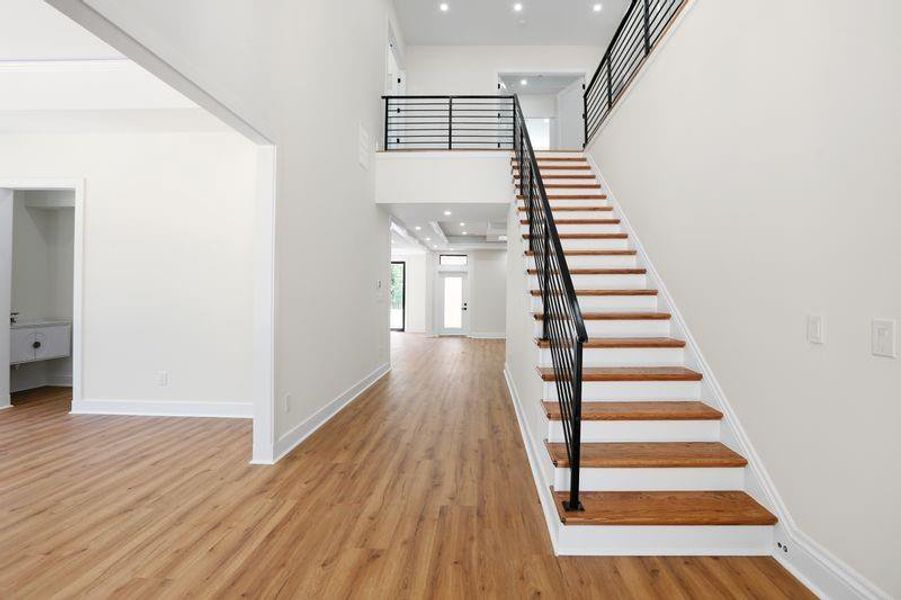 Spacious, unfurnished interior of a new home in , Atlanta (Image 36). Spacious, unfurnished interior of a new home in , Atlanta (Image 36).