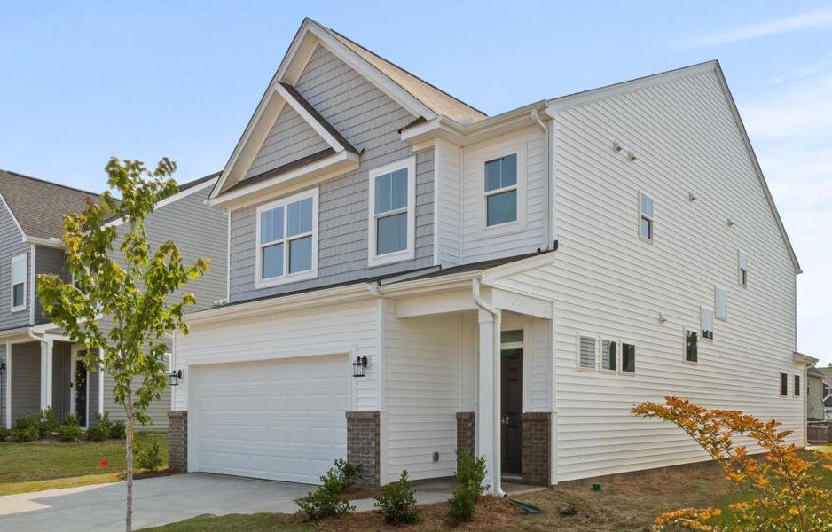 Representative exterior photo of a completed home built from the Arlington by Eastwood Homes in Harrington, Greenville, SC (Image 2).