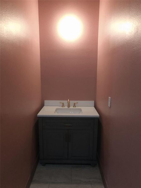 Flex room's private sink