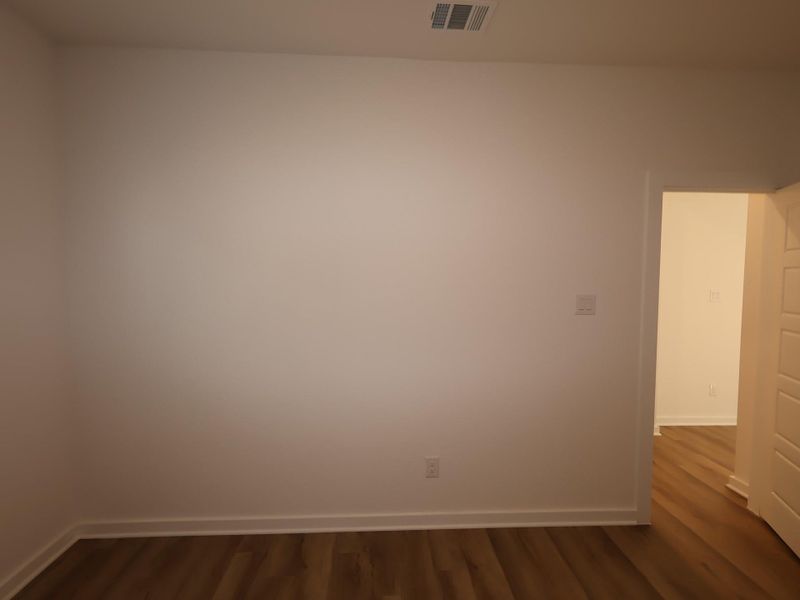 Spacious, unfurnished interior of a new home in Summerview, Fulshear (Image 13). Spacious, unfurnished interior of a new home in Summerview, Fulshear (Image 13).