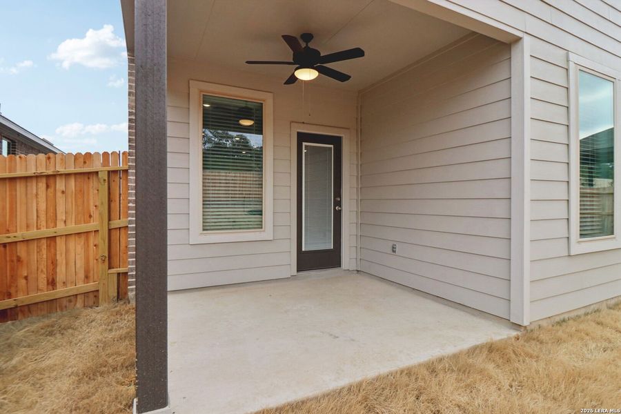 Exterior details and patio area of a home in Fox Falls, Boerne (Image 3). Exterior details and patio area of a home in Fox Falls, Boerne (Image 3).