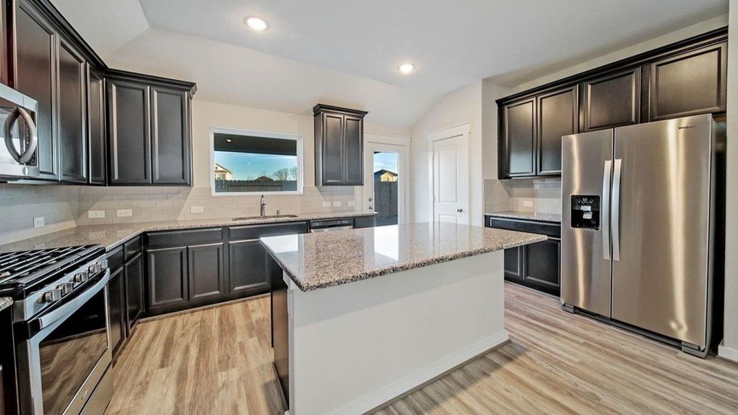 Representative furnished interior of a home built from the Meridian by Brightland Homes in Mostyn Springs, Magnolia (Image 6).