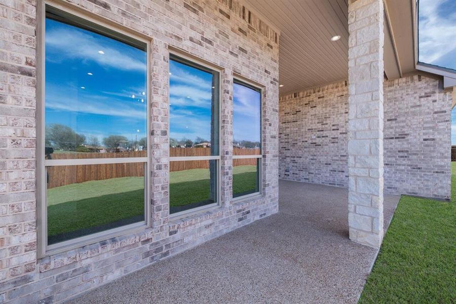 Exterior details and patio area of a home in , Waco (Image 28).