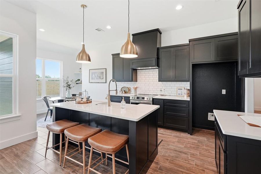 Furnished interior view inside a new home in , Tolar (Image 9).