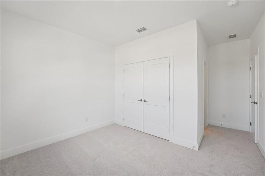 Spacious, unfurnished interior of a new home in Sterling Pointe, Cumming (Image 68).