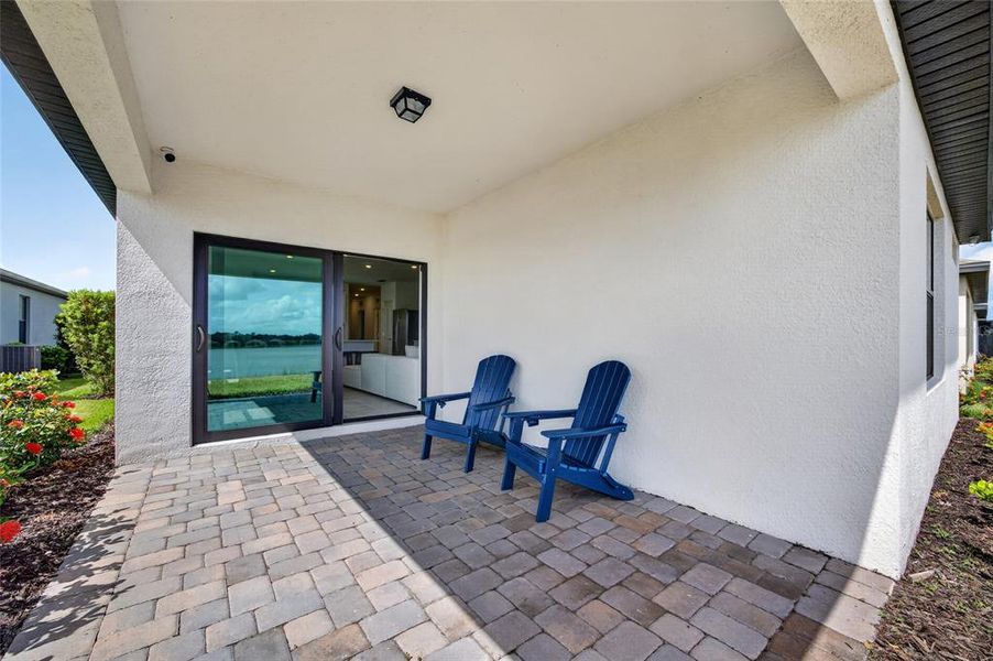 Exterior details and patio area of a home in , Sarasota (Image 25).