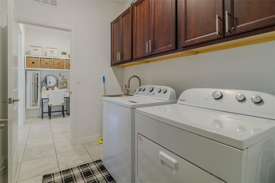 Close-up of interior finishes inside a home in , Ocala (Image 20).
