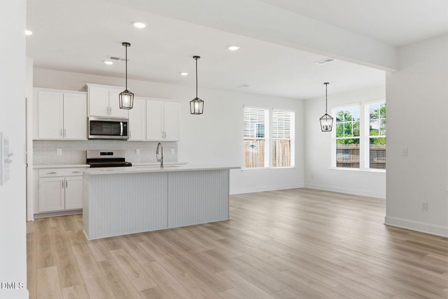 202 Burford Way-18