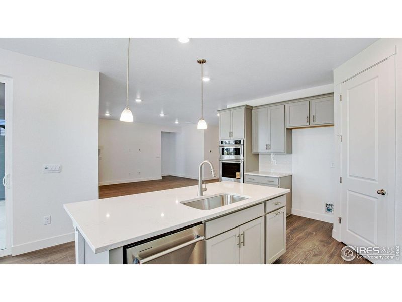 Furnished interior view inside a new home in Vantage, Berthoud (Image 8).