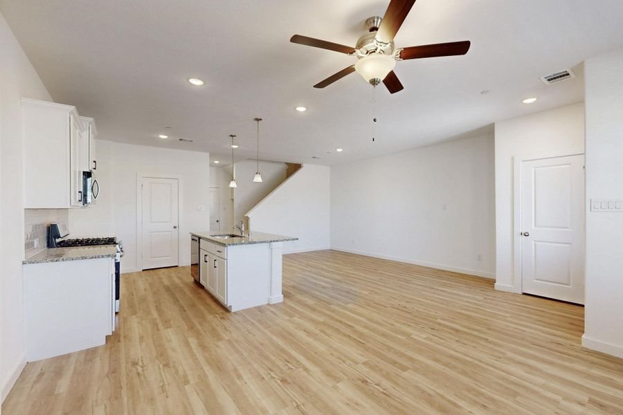 Spacious, unfurnished interior of a new home in Solterra Texas, Mesquite (Image 16). Spacious, unfurnished interior of a new home in Solterra Texas, Mesquite (Image 16).