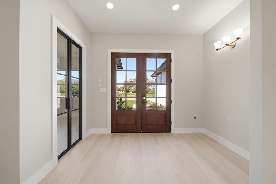 Spacious, unfurnished interior of a new home in , Tomball (Image 22).