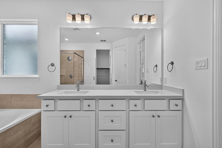 Furnished interior view inside a new home in Highland Lakes, McKinney (Image 7). Furnished interior view inside a new home in Highland Lakes, McKinney (Image 7).