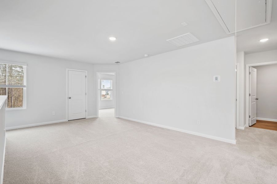 Spacious, unfurnished interior of a new home in Grand Arbor, Blythewood (Image 23).