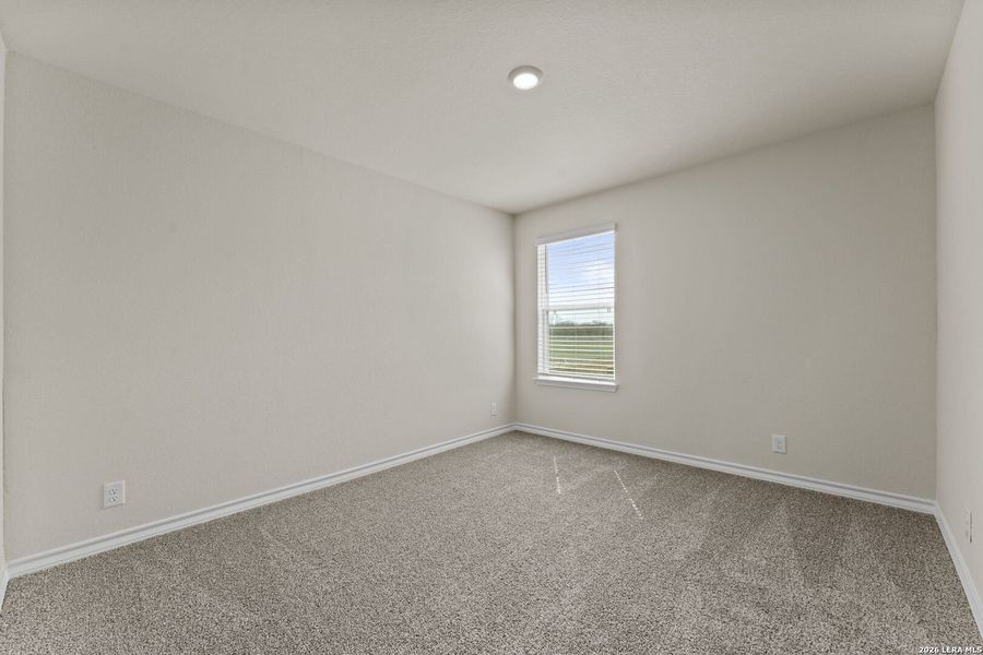 Spacious, unfurnished interior of a new home in Steele Creek, Cibolo (Image 15).