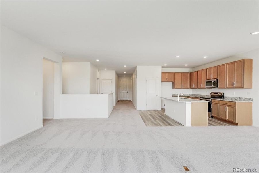 Spacious, unfurnished interior of a new home in Terrain Oak Valley, Castle Rock (Image 32).