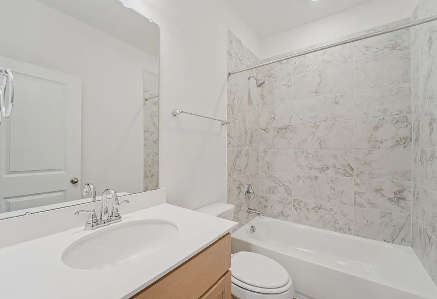 Plan 3019 Bath 2 - 16 of 17