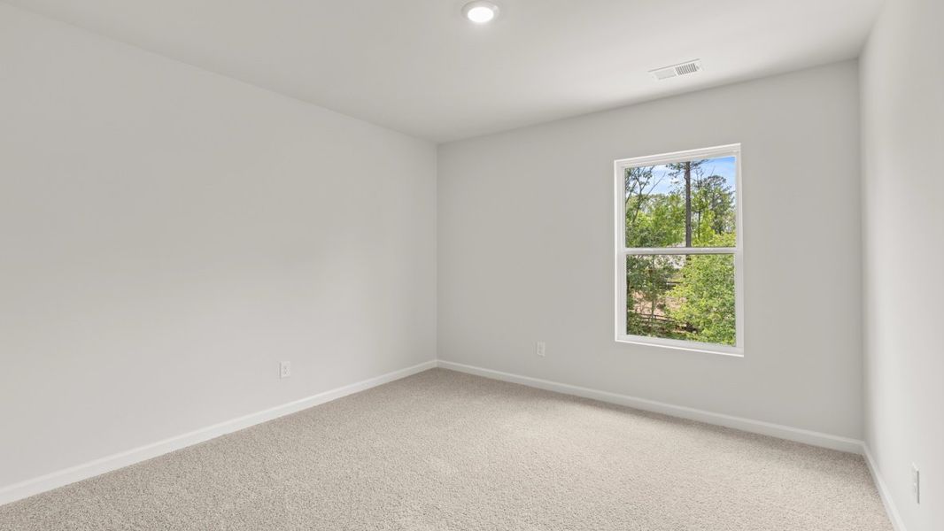 Spacious, unfurnished interior of a new home in Thompson Ridge, Dallas (Image 26). Spacious, unfurnished interior of a new home in Thompson Ridge, Dallas (Image 26).