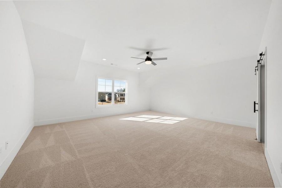 Image 50 of a home in .