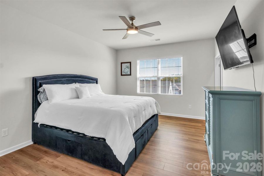 Furnished interior view inside a new home in Elizabeth, Fort Mill (Image 13).