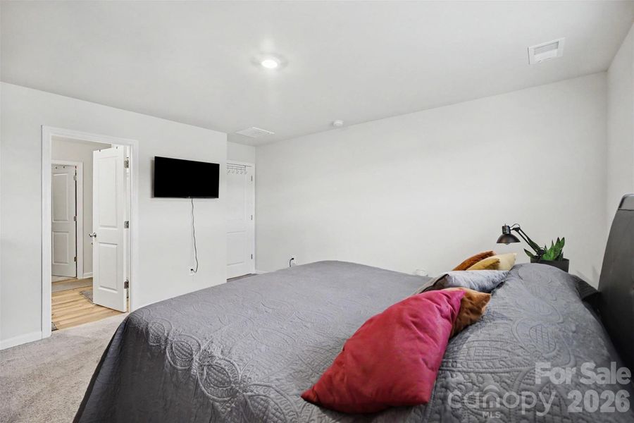 Furnished interior view inside a new home in Walkers Mill, Edgemoor (Image 14).