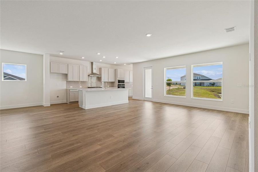 Spacious, unfurnished interior of a new home in Coasterra, Palmetto (Image 32).