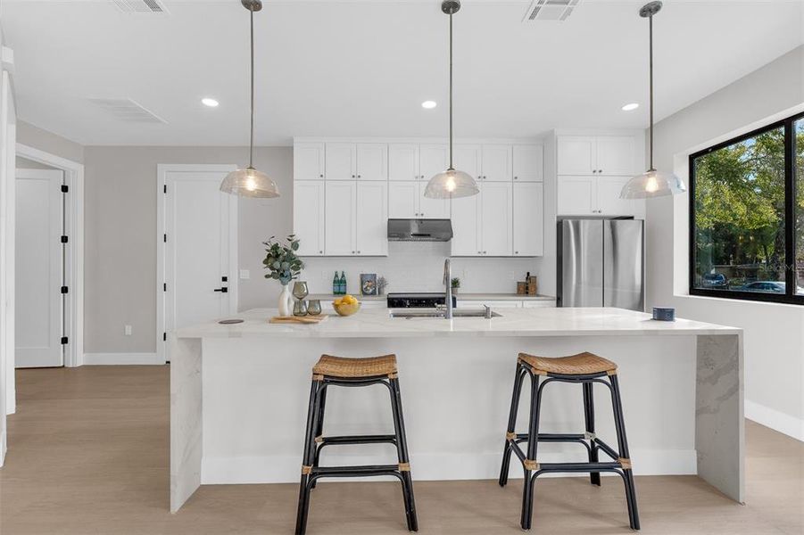 Furnished interior view inside a new home in , Orlando (Image 24).
