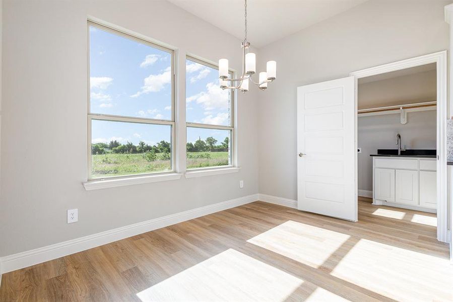 Spacious, unfurnished interior of a new home in , Waxahachie (Image 16).