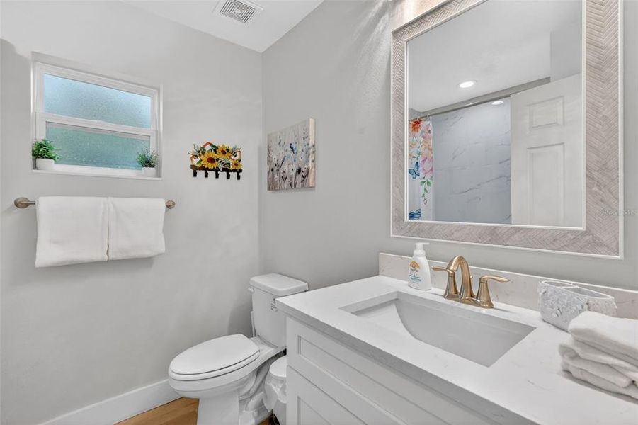 Furnished interior view inside a new home in , Mount Dora (Image 18).