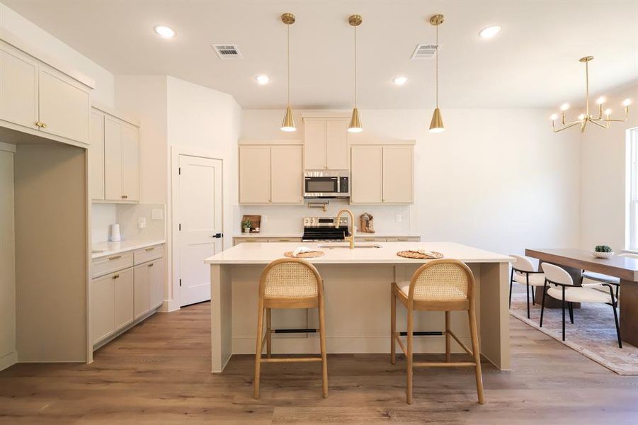 Furnished interior view inside a new home in , Fort Worth (Image 8).