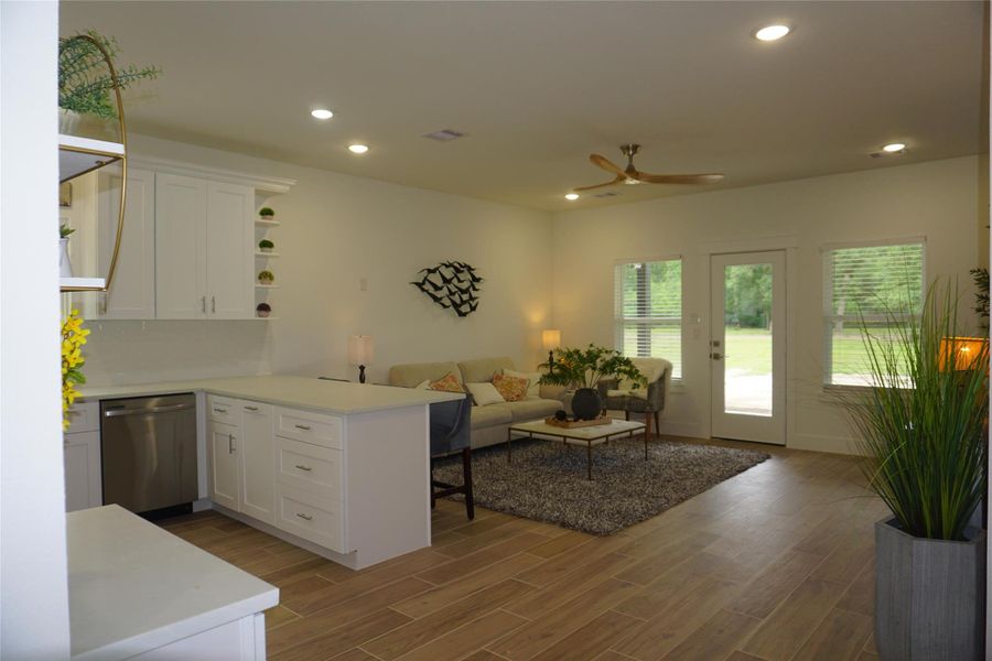 Furnished interior view inside a new home in , Hempstead (Image 18).