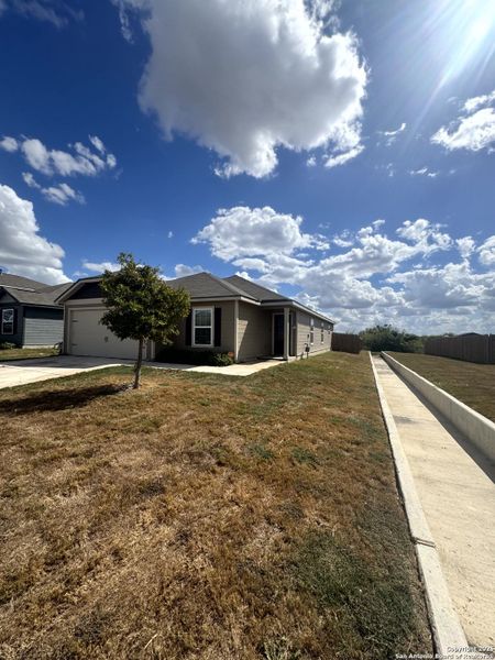 Image 11 of a home in Luckey Ranch. Image 11 of a home in Luckey Ranch.
