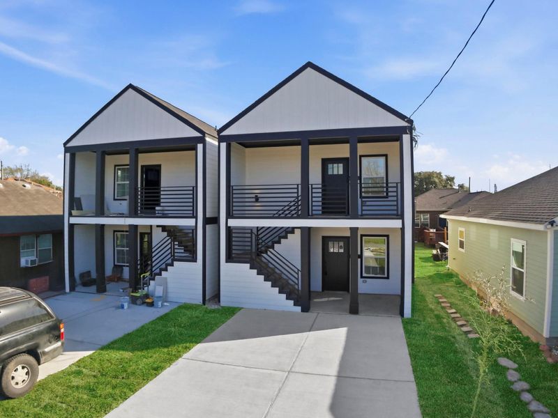 Front exterior of a new home in , Houston, TX, highlighting curb appeal (Image 25).