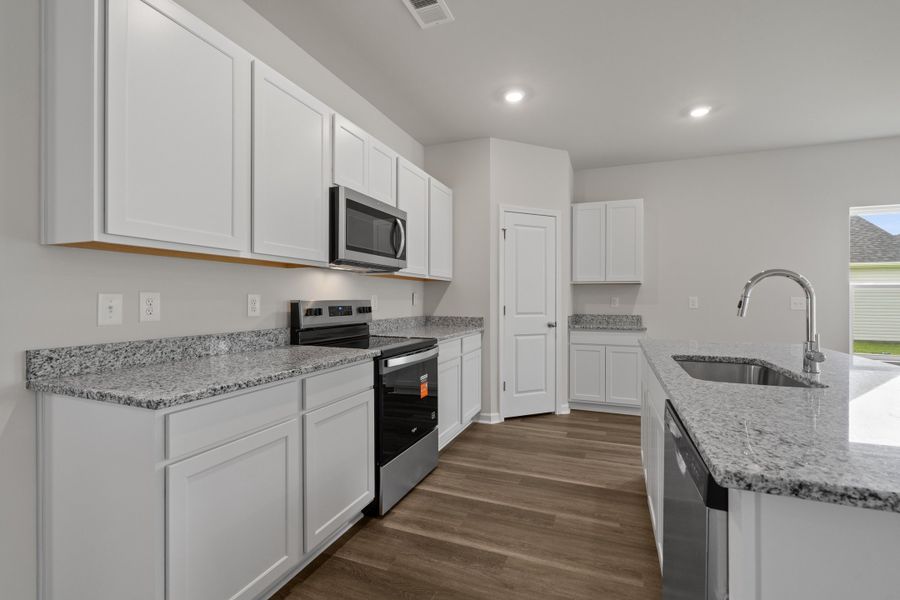 New Home in Conway, SC.  - Slide 23