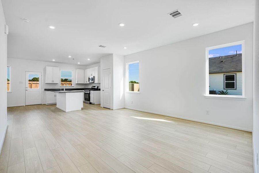 21910 Longhorn Ridge Drive ~ Ready Now 21910 Longhorn Ridge Drive ~ Ready Now