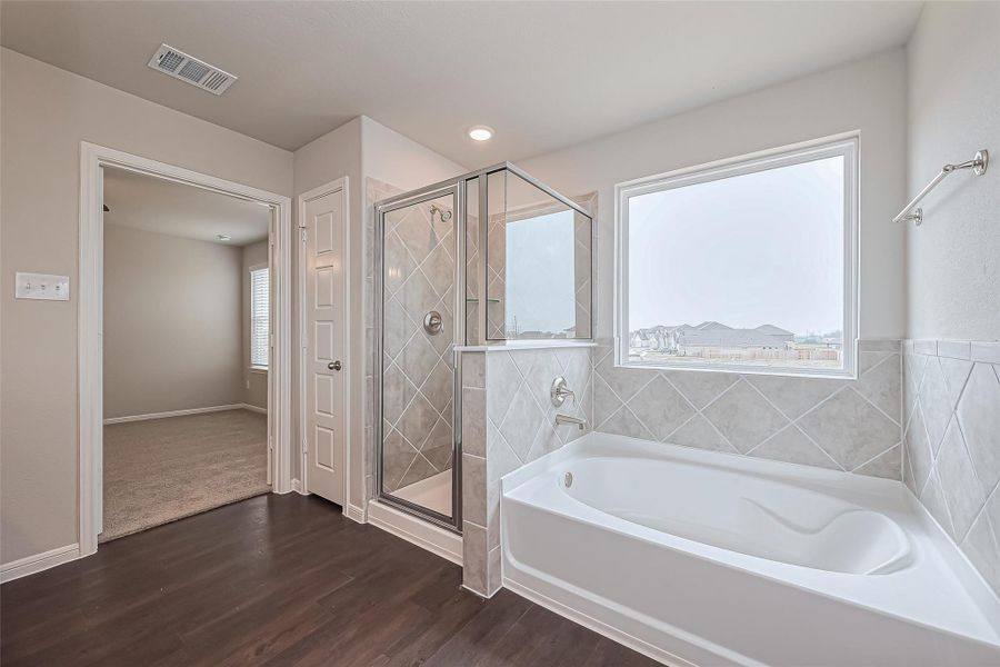 Furnished interior view inside a new home in Rollingbrook Estates, Baytown (Image 10).